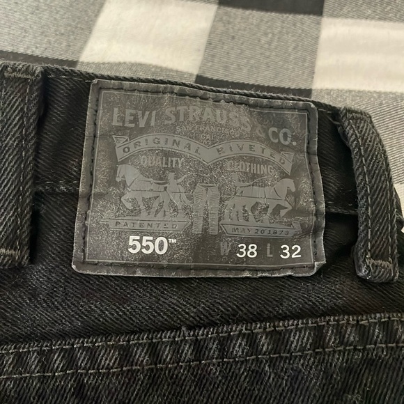 Levi Levi's 550 Black Tapered Leg Jeans Men's Size 38 x 32 Cotton - Picture 4 of 12